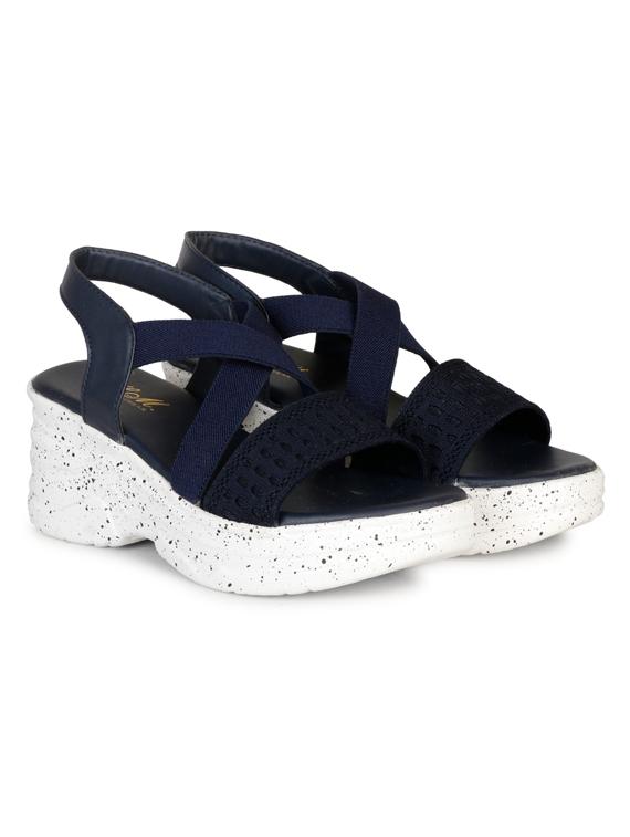 women back strap wedge