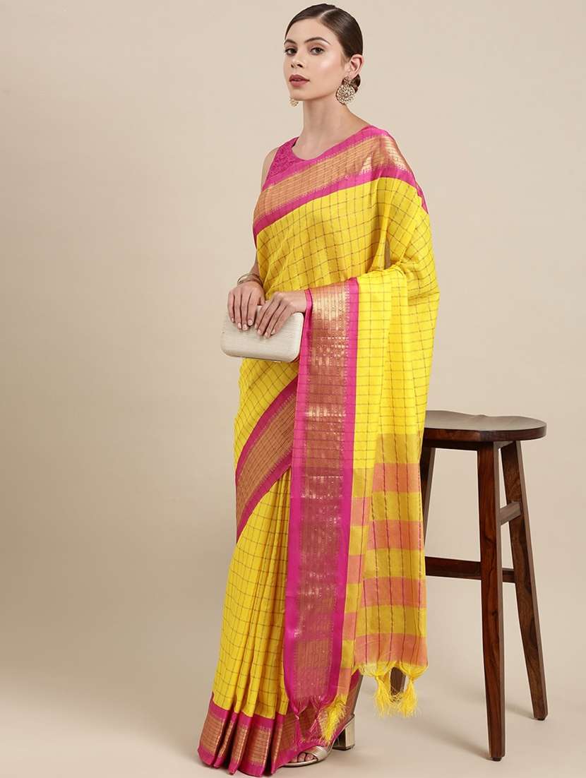 women checkered handloom saree with blouse