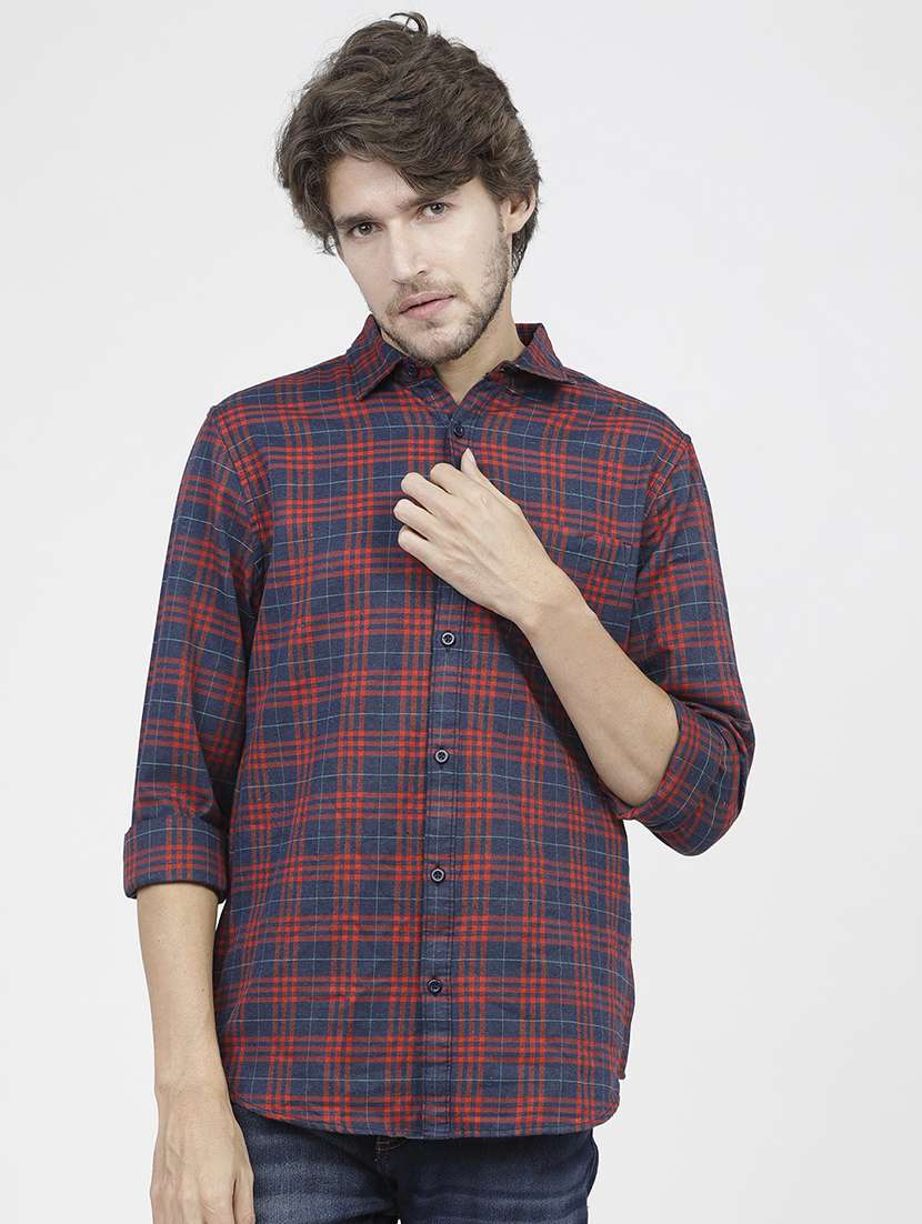 men collared long sleeves casual shirt
