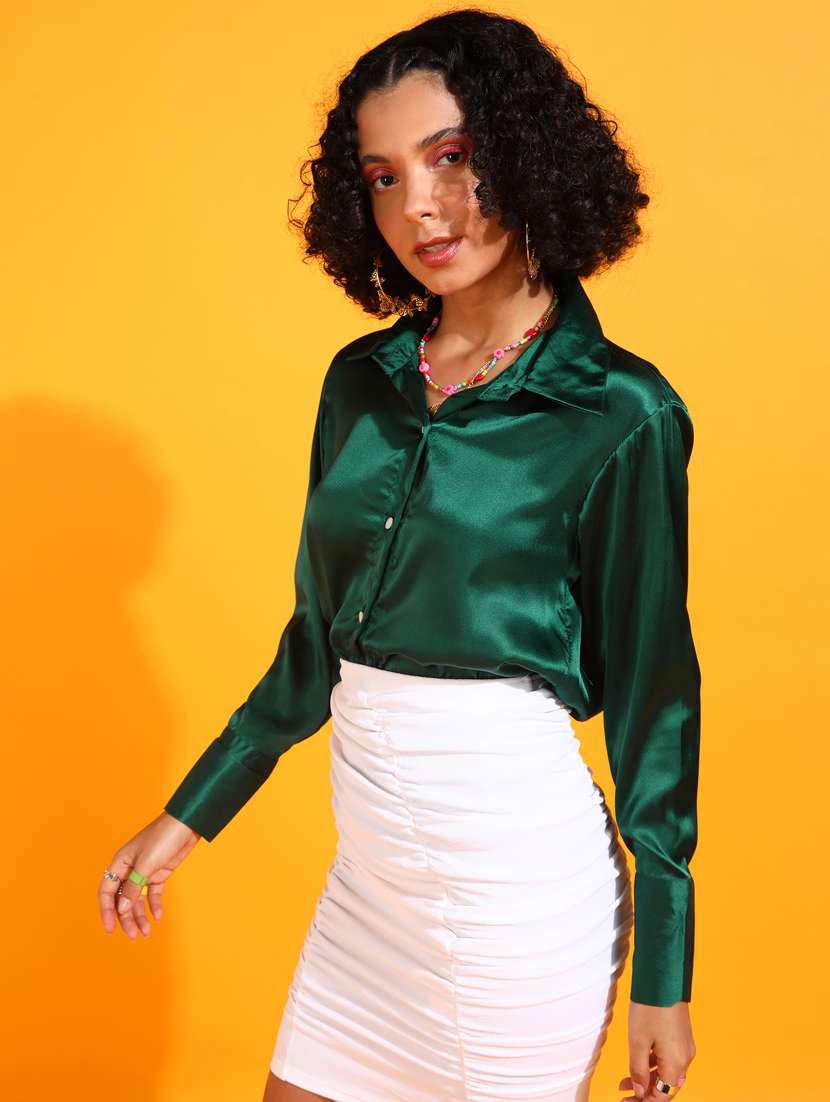 women solid collared long sleeves shirt
