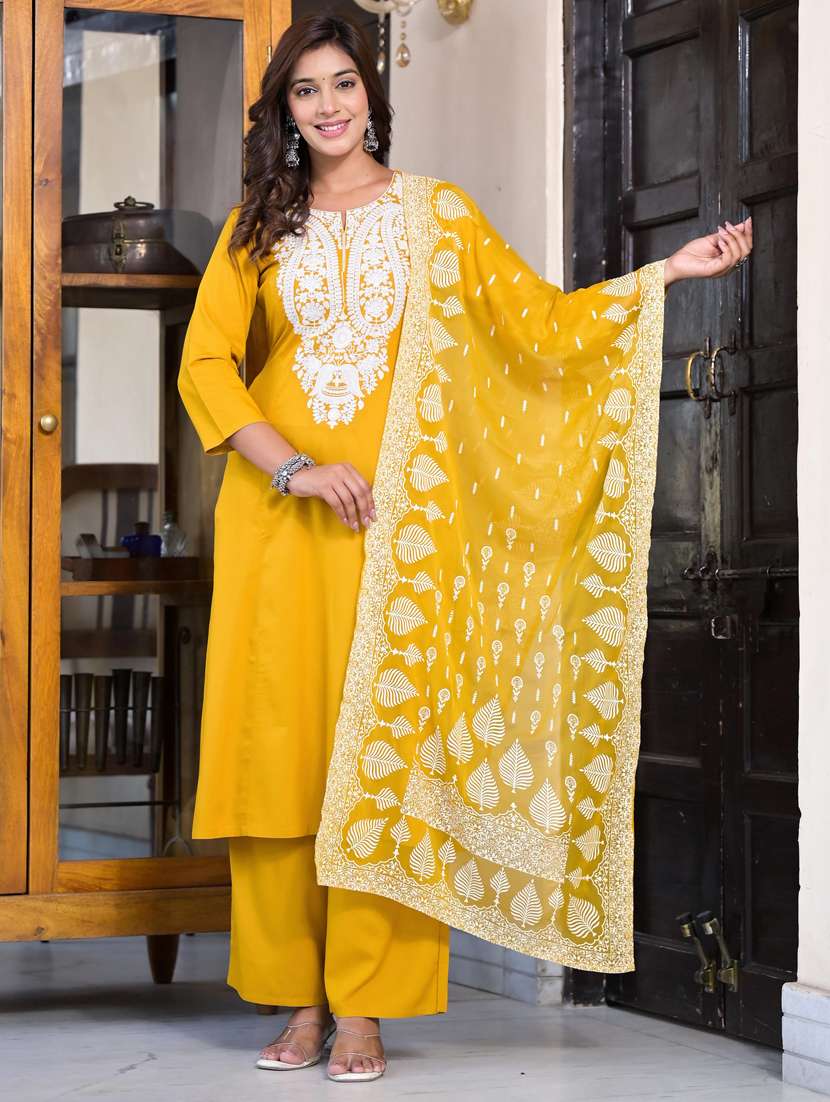 women three quarter sleeve embroidered kurta palazzo set