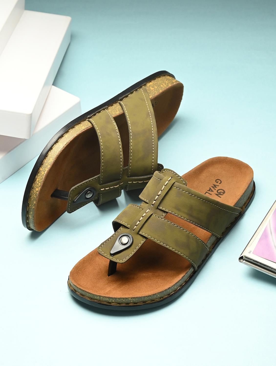 men solid slip on sandal