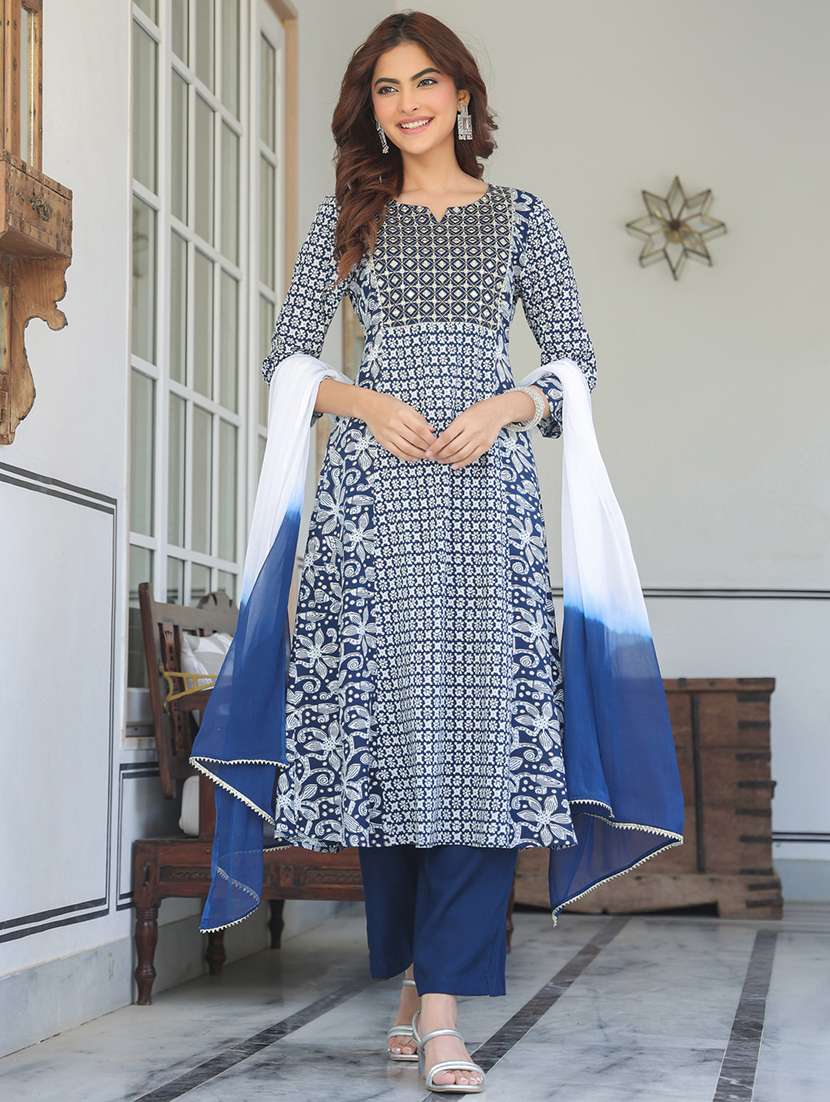 women three quarter sleeve kurta pant with dupatta set