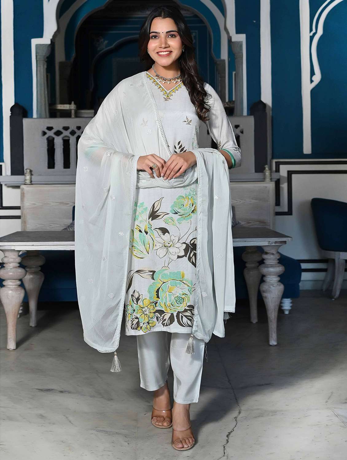 women three quarter sleeve kurta pant with dupatta set