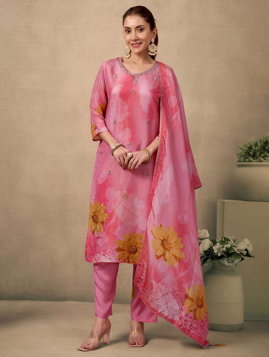 women floral three quarter sleeve kurta pant with dupatta set