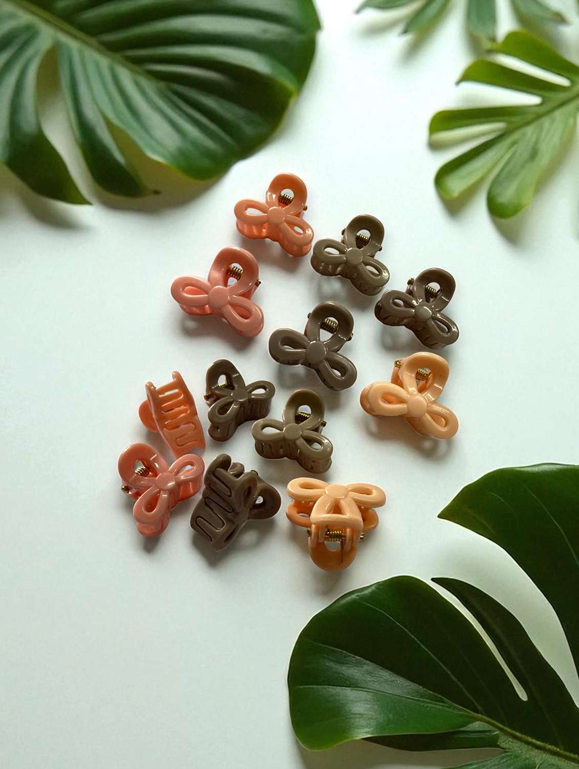 pack of 12 solid clutcher