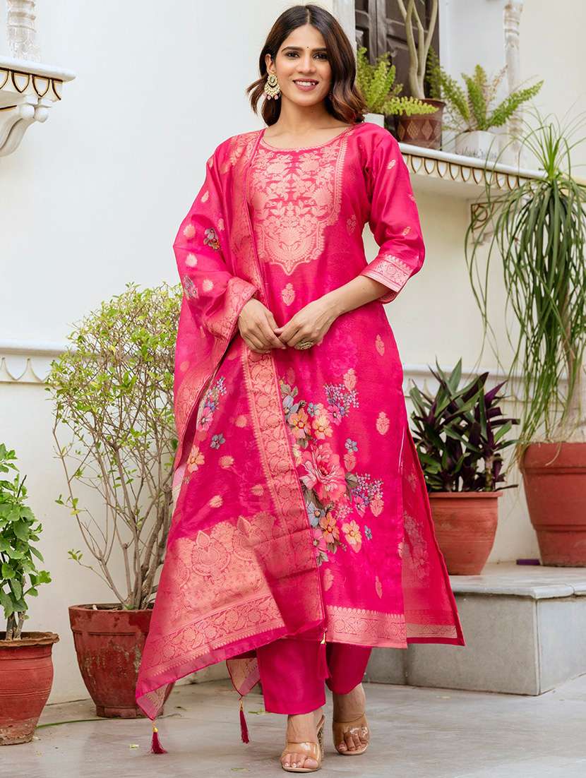 women floral three quarter sleeve kurta pant with dupatta set