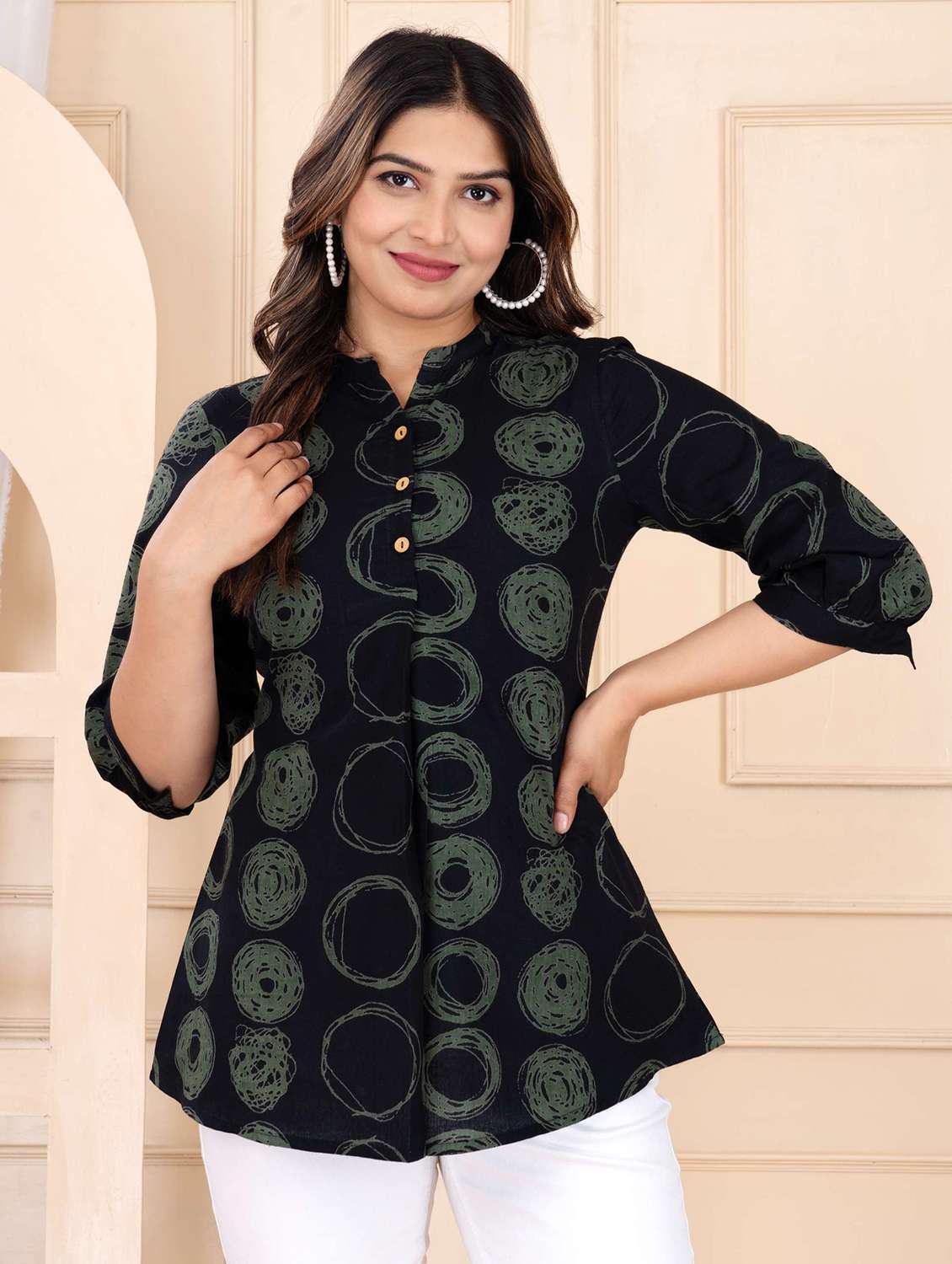 women printed three quarter sleeve ethnic top