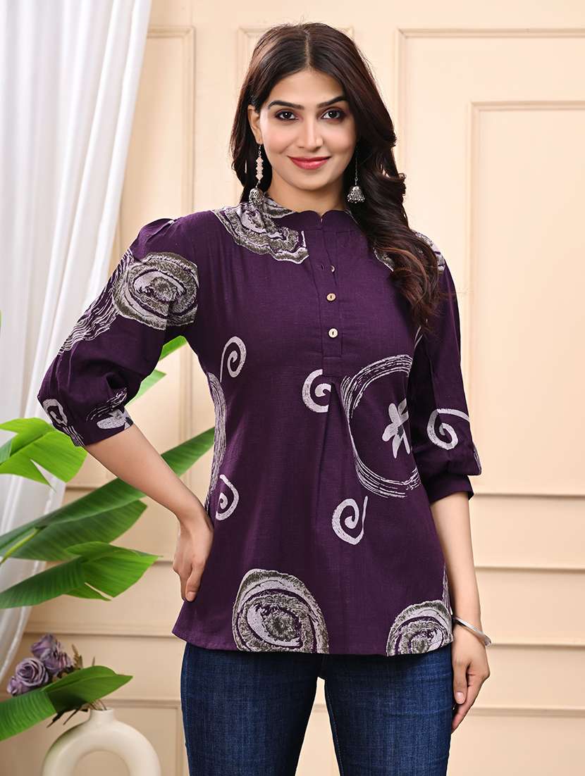 women printed three quarter sleeve ethnic top
