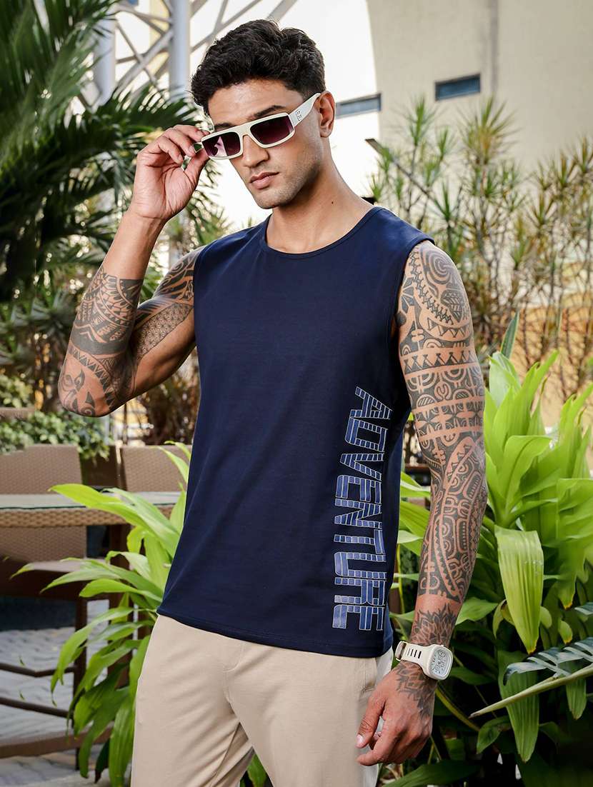 men typographic sleeveless vest
