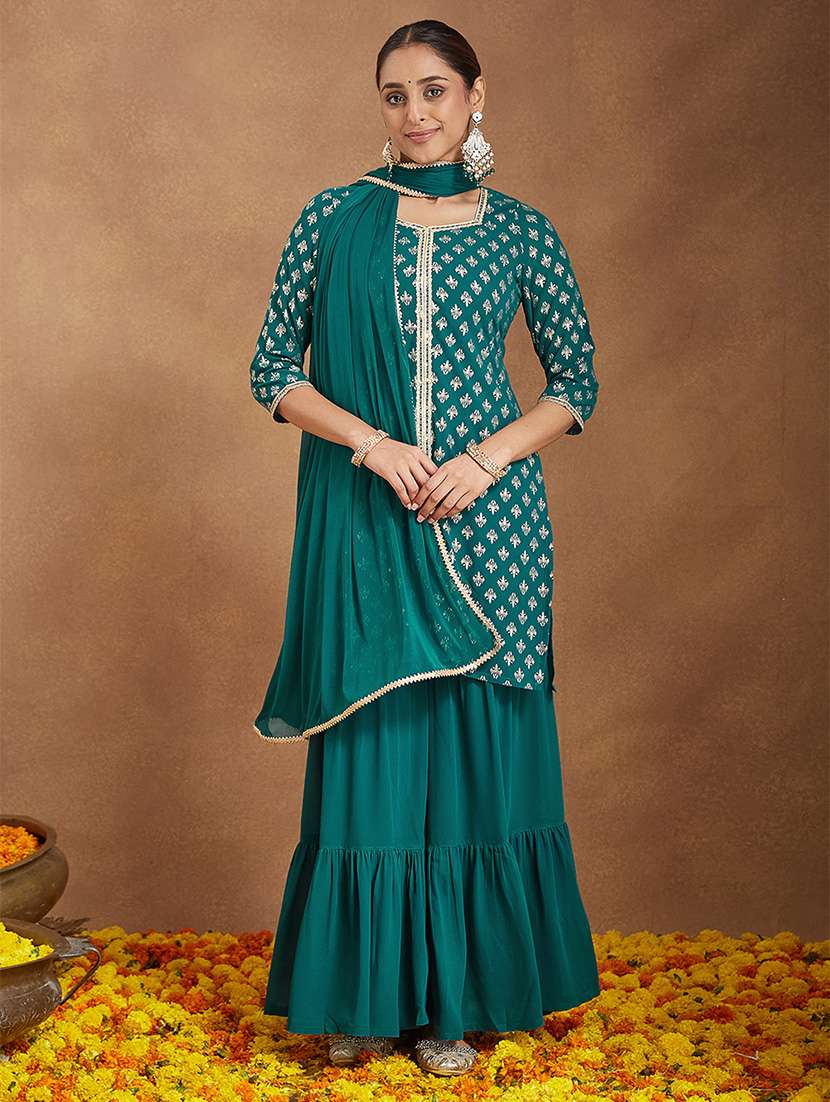 women foil printed three quarter sleeve kurta sharara with dupatta set