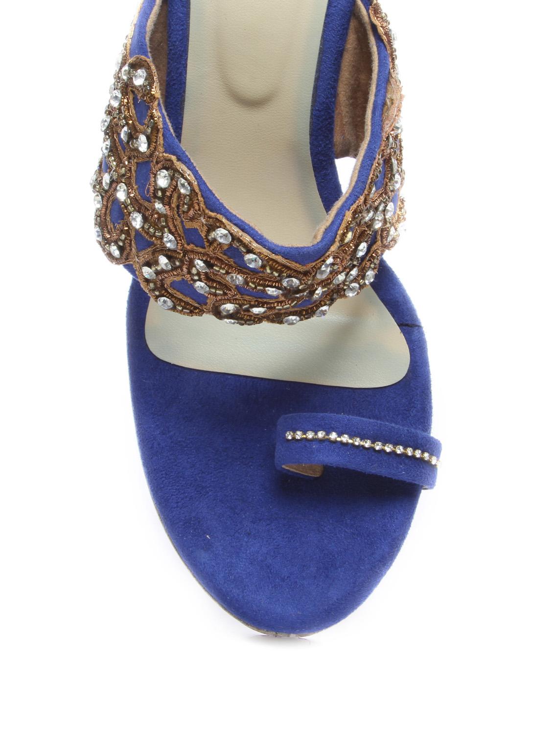 Antique Zari Work Wedges - 47875 - Zoom Image - 4
