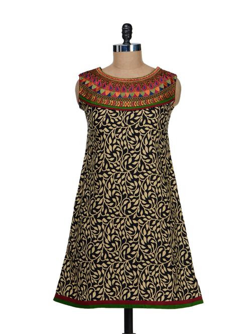 Leaf Print Kurti With Embroidered Yoke - Vendee Lifestyle