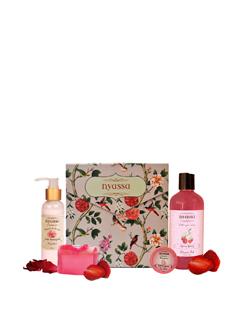 Berry berry shower gel with berry berry soap, bubble gum lip balm and body lotion - NYASSA