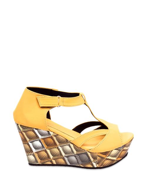 Yellow wedges with patterned heels - 898559 - Very Small Image - 1
