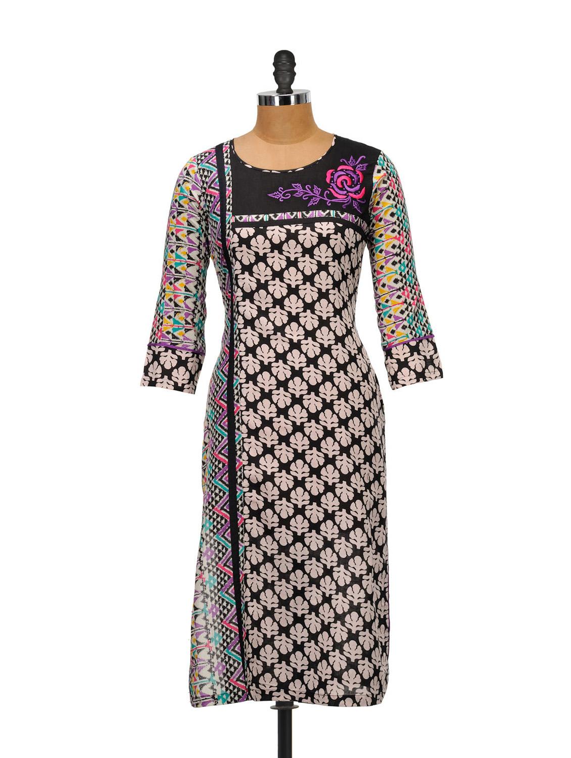 Multi-coloured Round Neck Printed Kurta - Kaccha Taanka