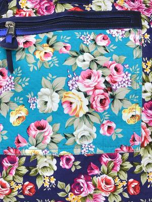 blue floral print duffle bag - 905474 - Standard Image - 4