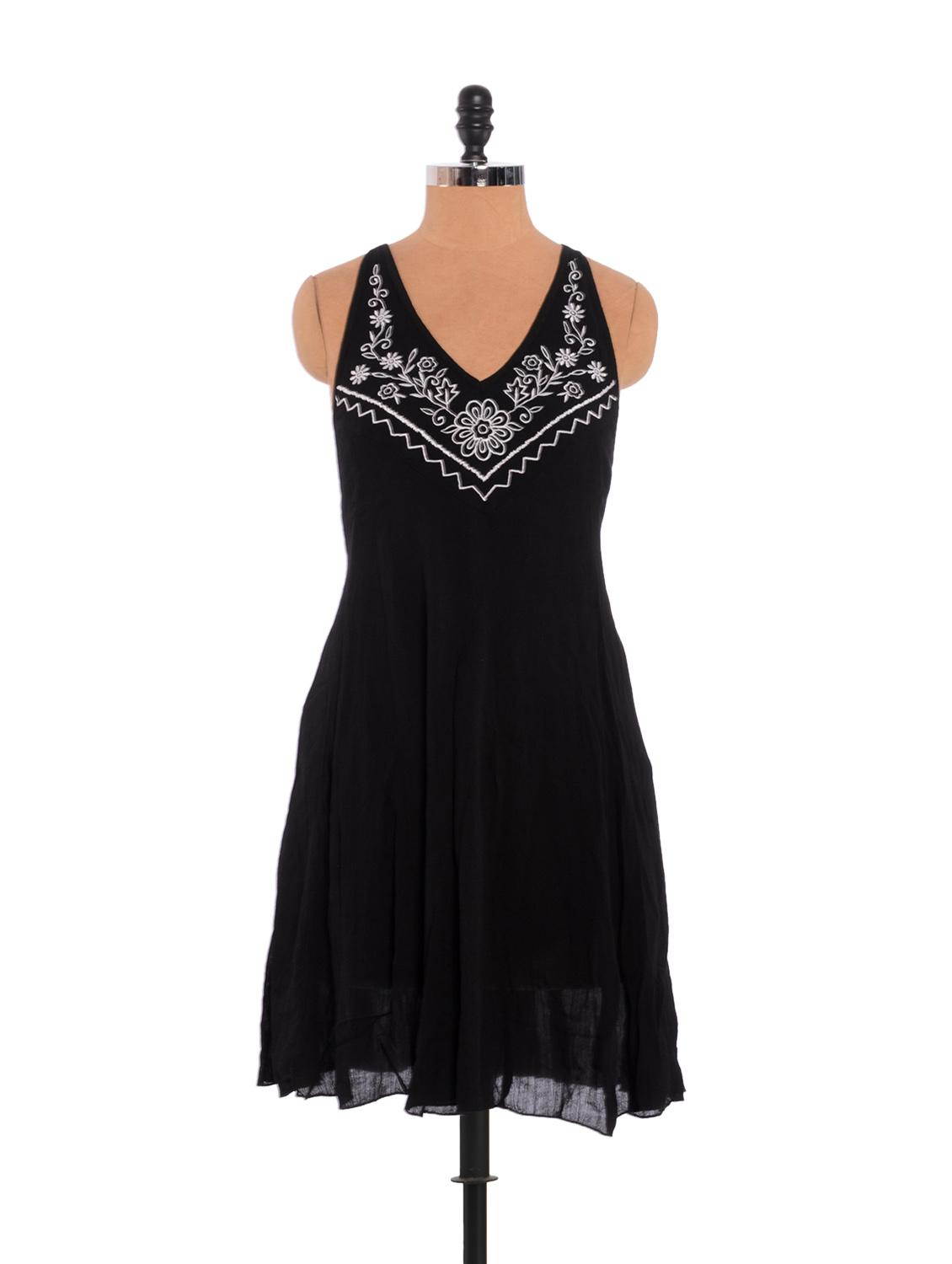 Floral Embroidered Black Dress With Stylish Back - URBAN RELIGION