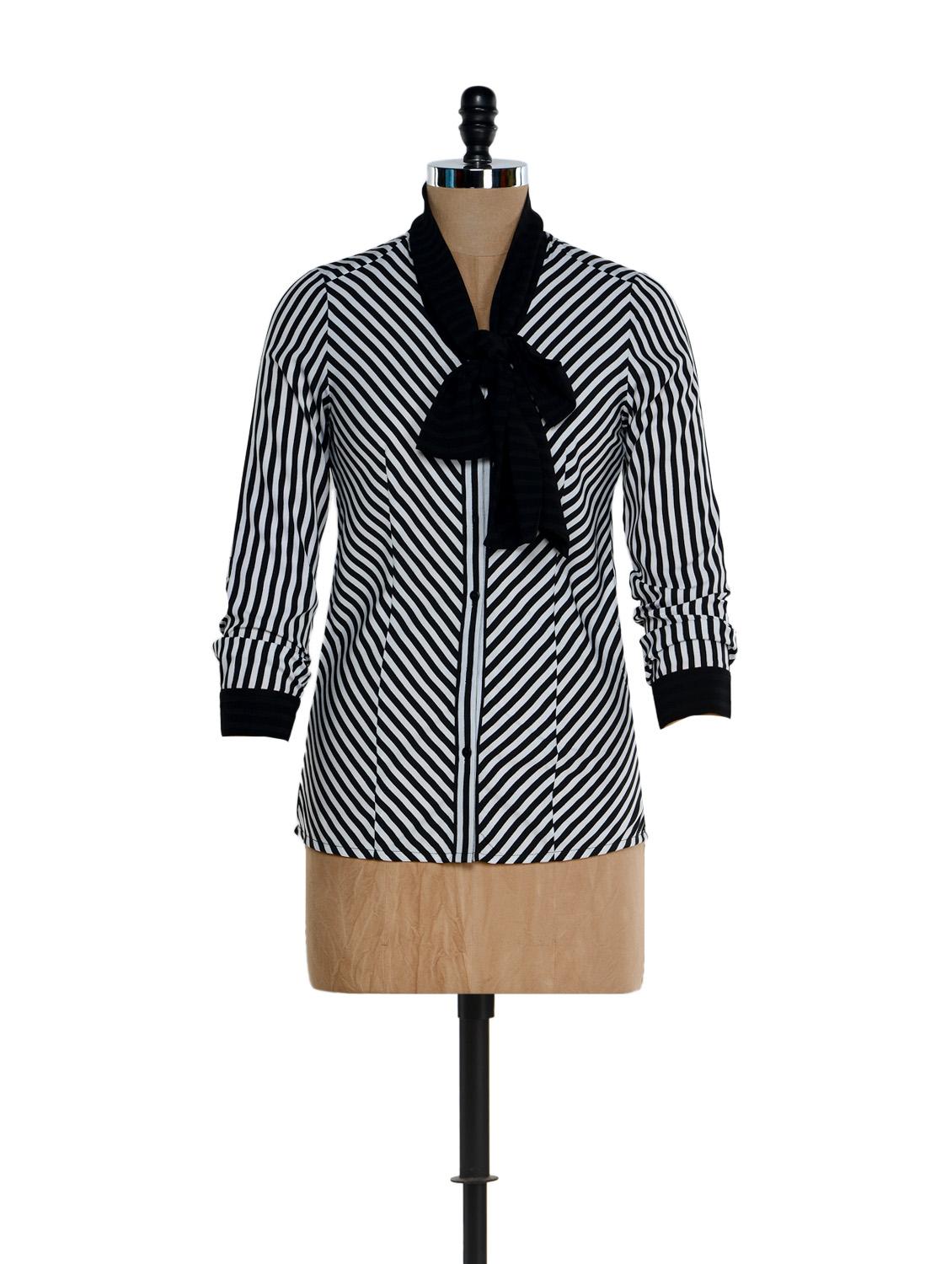 Black & White Striped Bow Tie Shirt - Kaaryah