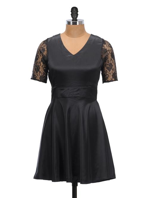 Solid black dress with lacy sleeves - 907801 - Very Small Image - 1