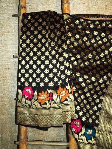Black and Gold Leaf Patterned Banarasi Saree