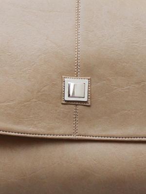 beige leatherette sling bag - 951288 - Standard Image - 4