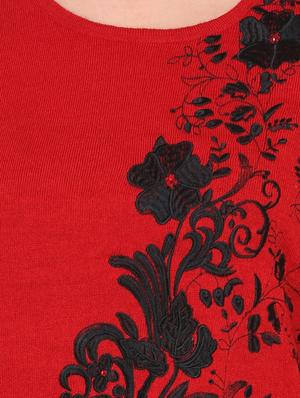 red floral embroidered acrylic woolen kurta - 9646070 - Standard Image - 4