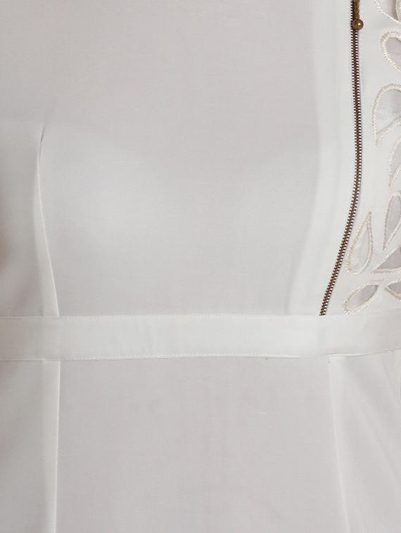 solid white casual dress - 9792128 - Zoom Image - 4