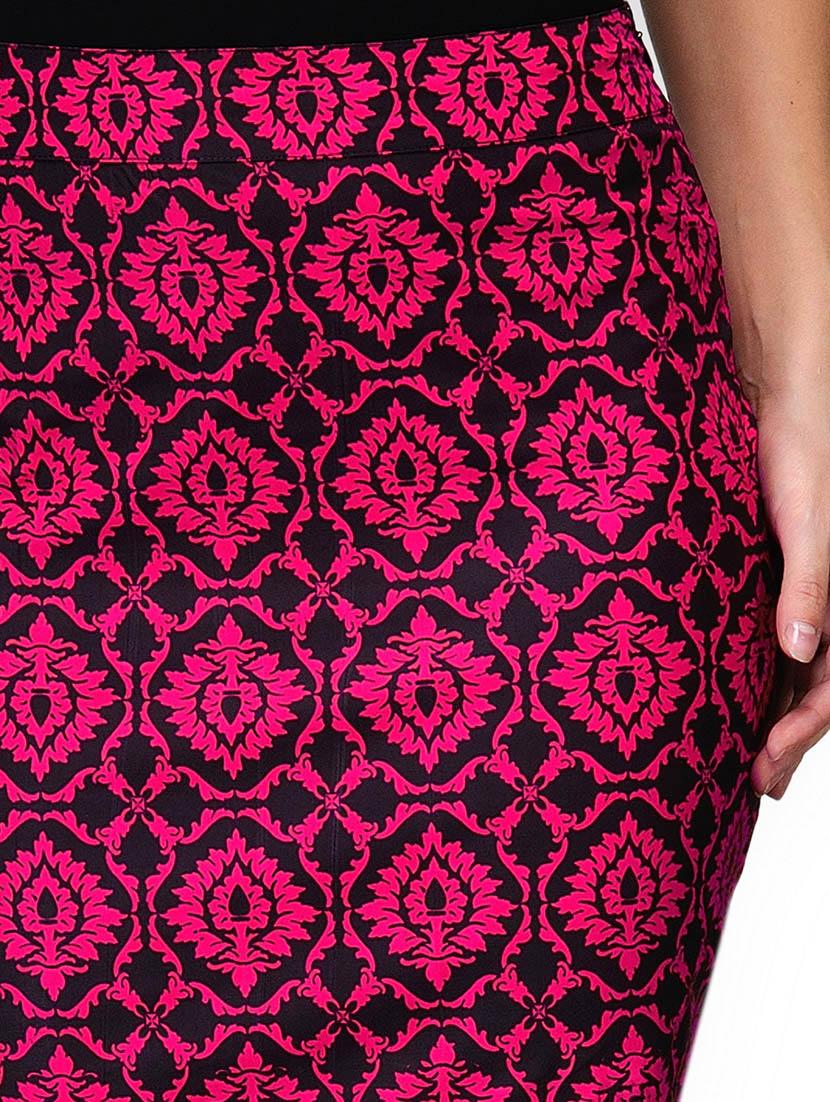 printed stretchable cotton lycra pencil skirt - 9817333 - Zoom Image - 4