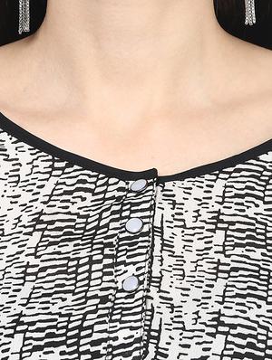 the vanca monochrome printed top - 9932804 - Standard Image - 4