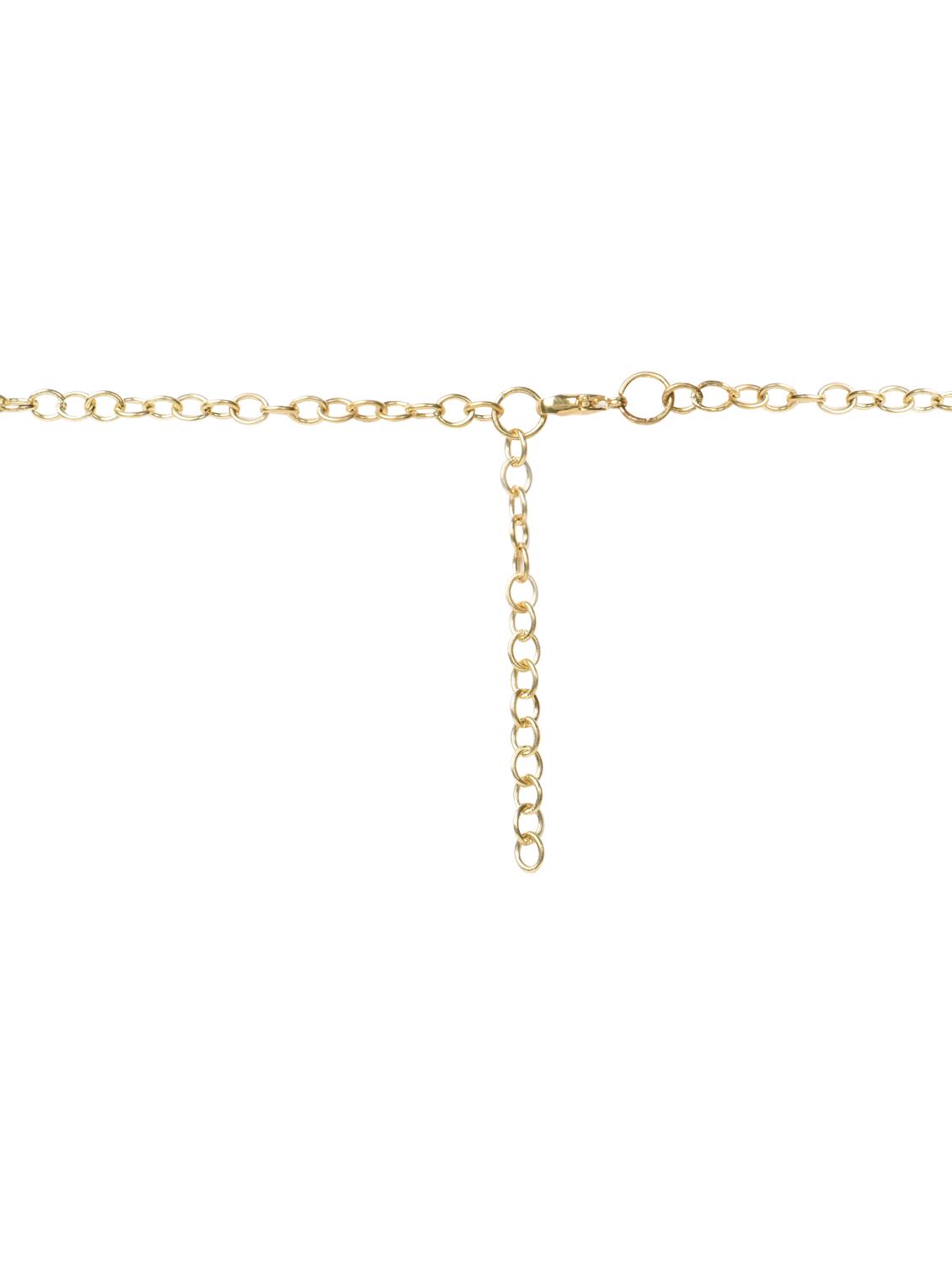 flower design in gold metal alloy necklace - 993915 - Zoom Image - 4