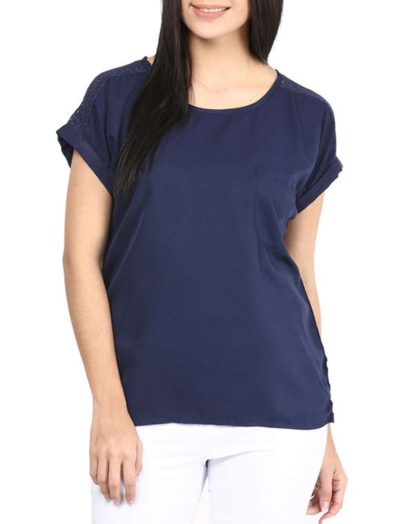 women's straight round neck top
