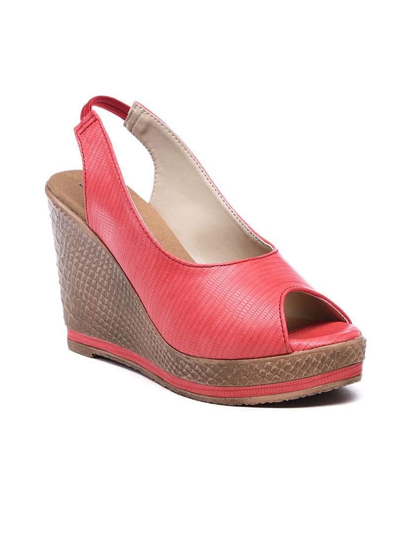 bruno manetti women's red wedges