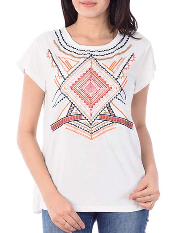 house of tantrums white top