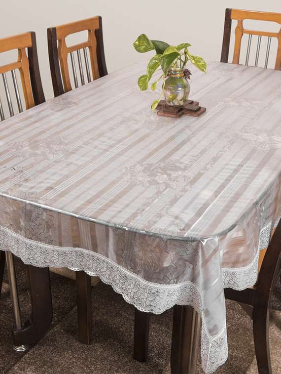 white plastic 6 seater table cloth