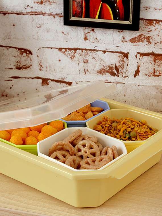 fawn four bowl snacks tray