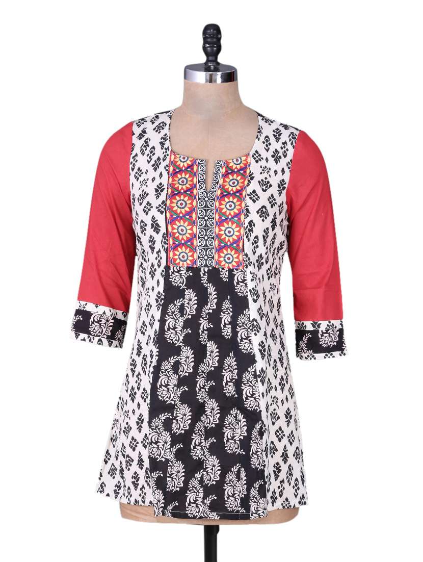 Buy online White Embroidered Cotton Kurti from Kurta Kurtis for Women