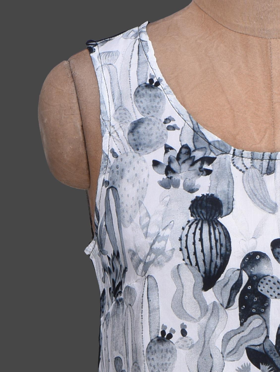 digital printed sleeveless silk top - 1164528 - Standard Image - 3