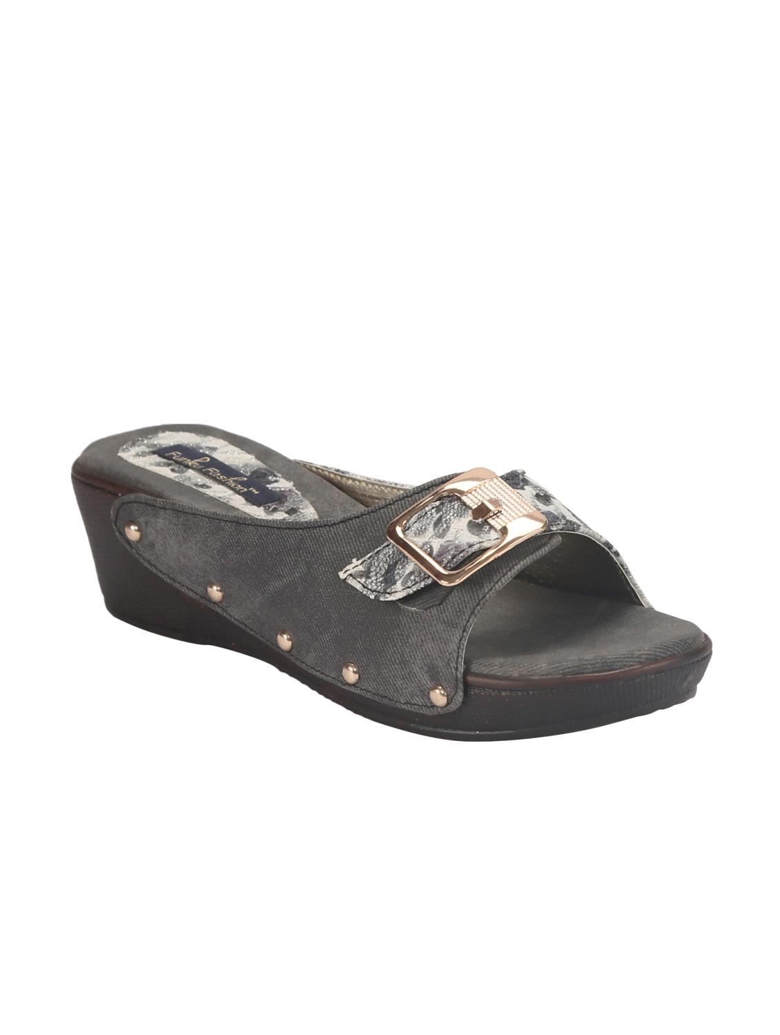 black canvas wedge - 12084403 -  Zoom Image - 0