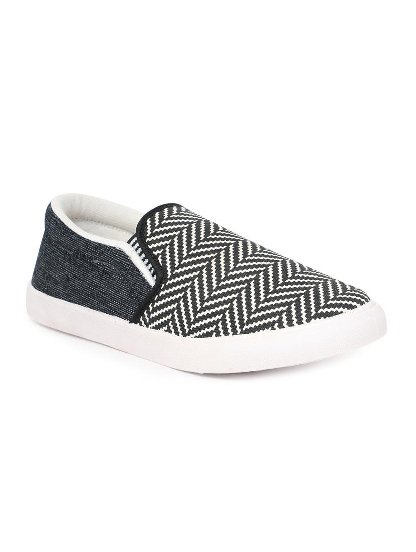 black Canvas casual slipon