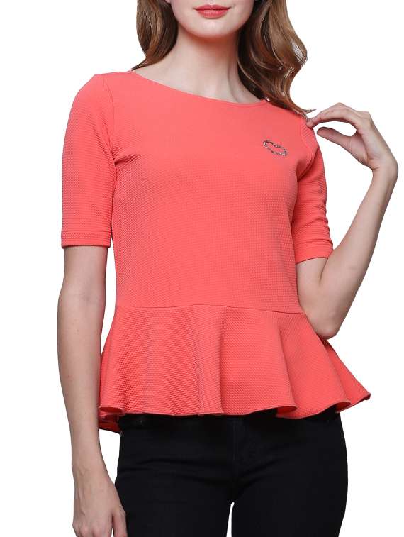 pink top