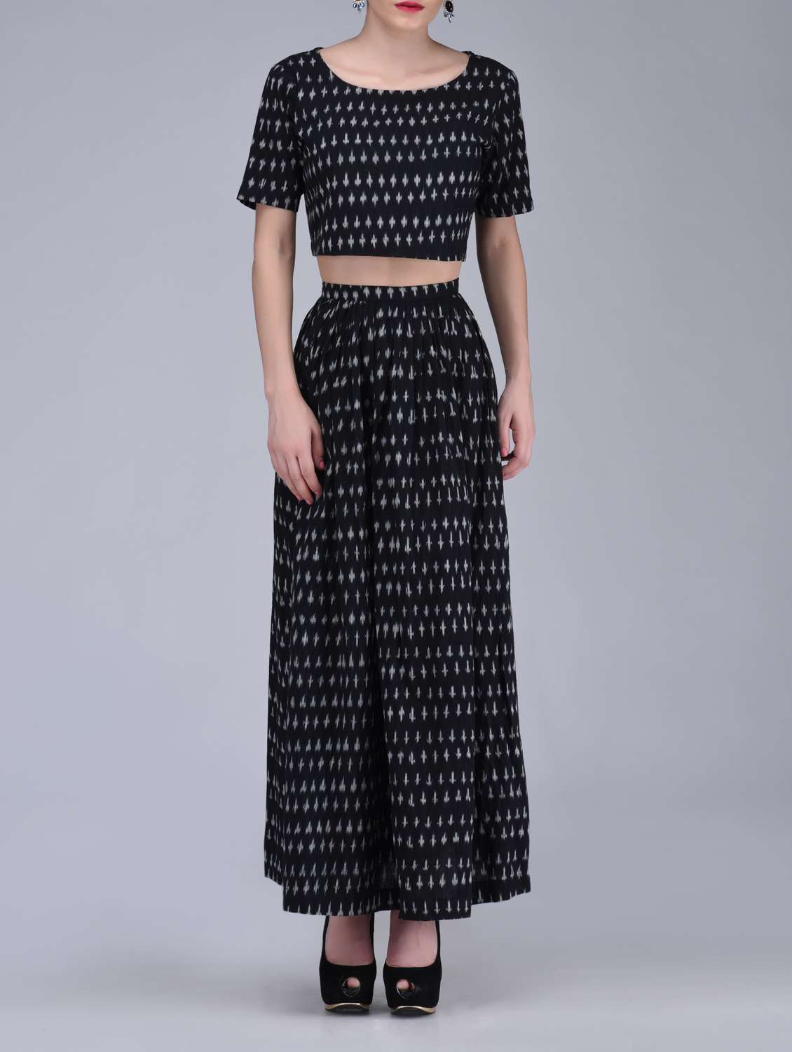 Buy online Black And White Handloom Ikat Crop Top And Skirt Set