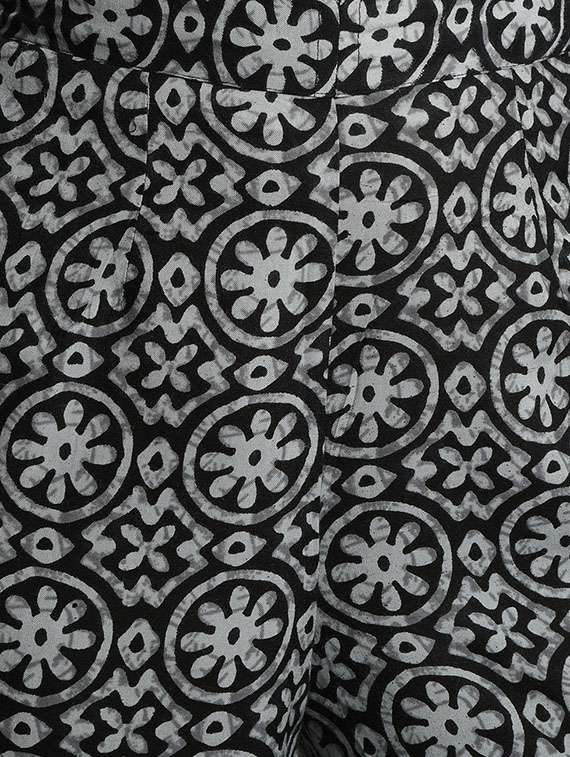 black printed rayon palazzo - 12773762 - Standard Image - 3