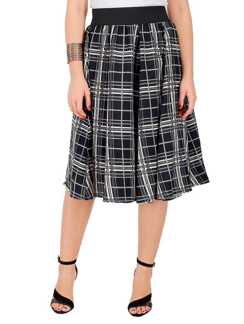 black checkered crepe flared skirt