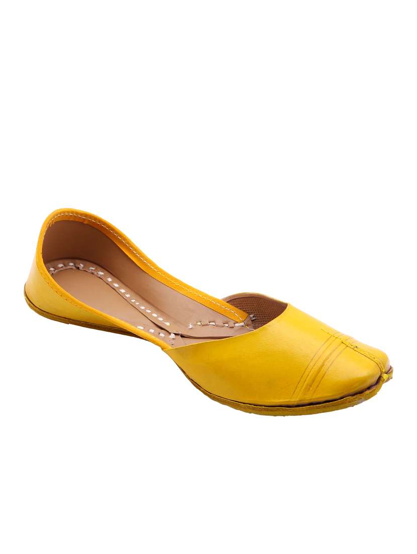 Yellow Solid Slip On Jutis