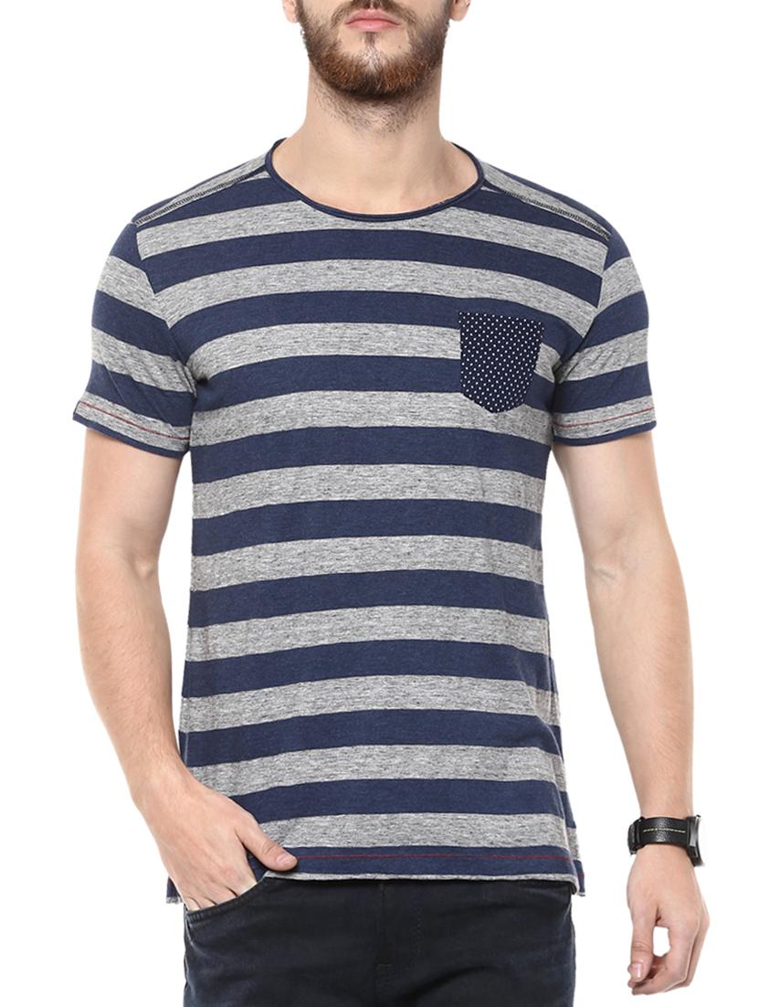 blue cotton pocket t-shirt - 13119502 - Zoom Image - 0