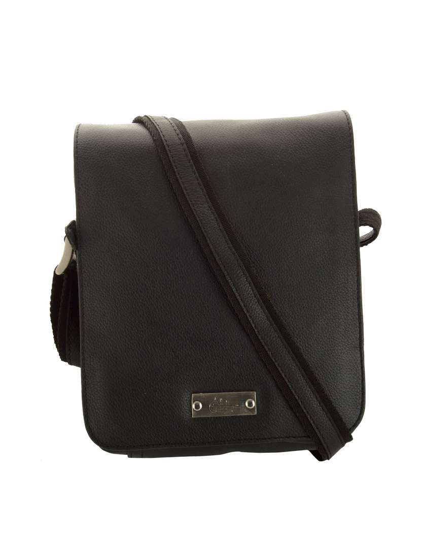 black leather messengerbag