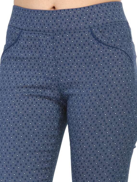 blue cotton capri leggings - 13698178 - Standard Image - 3
