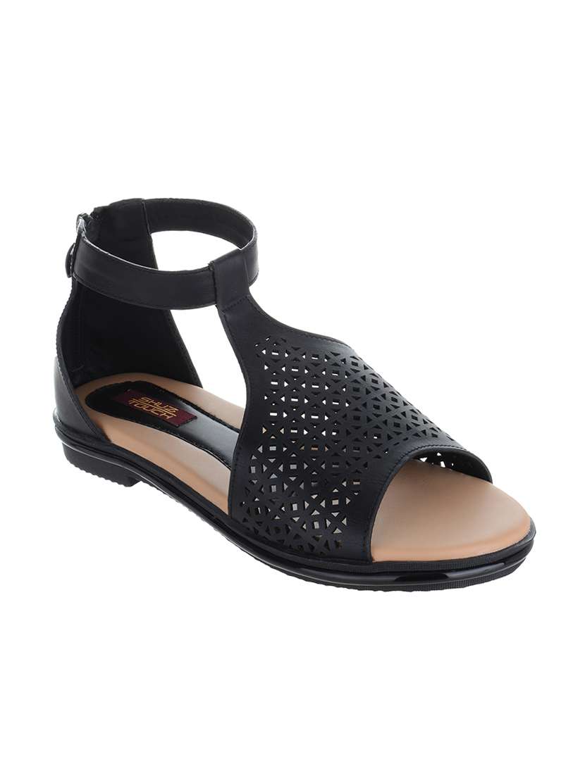 black closed back sandal