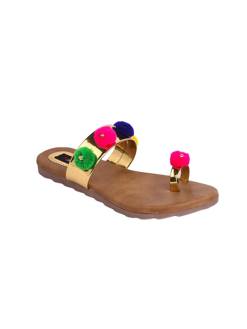 gold one toe  kolhapuri